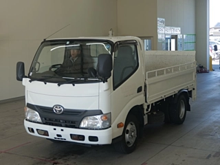 TOYOTA DYNA 2013
