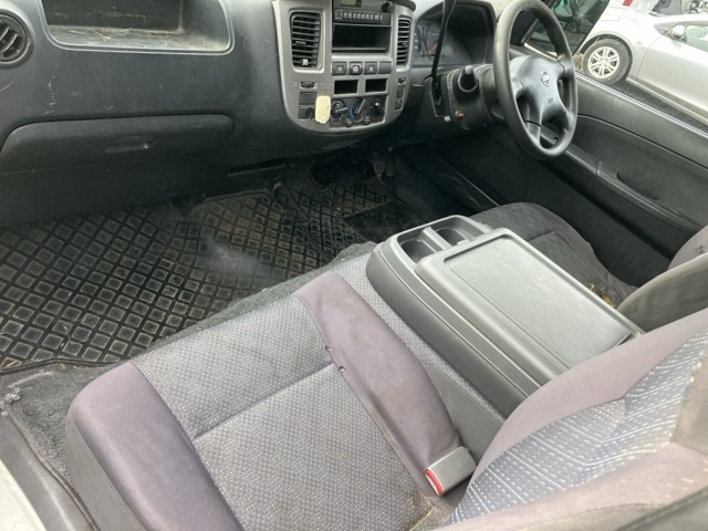 NISSAN CARAVAN VAN 2011