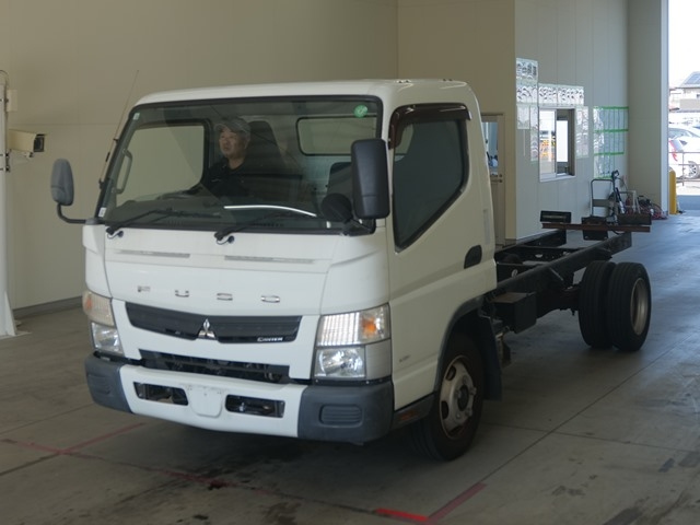 MITSUBISHI CANTER 2015