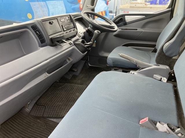 MITSUBISHI CANTER 2015