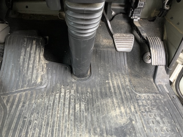 MITSUBISHI CANTER 2019