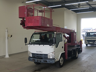 ISUZU ELF 2011