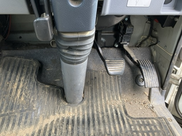 MITSUBISHI CANTER 2013