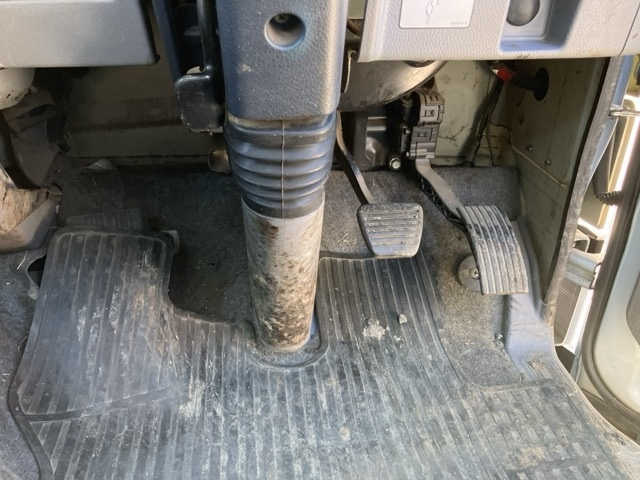 MITSUBISHI CANTER 2015