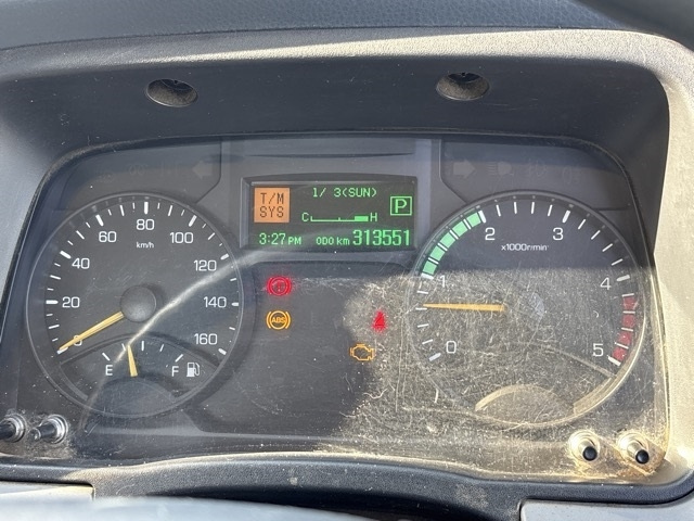 MITSUBISHI CANTER 2015