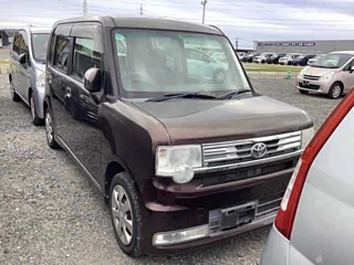 TOYOTA PIXIS SPACE 2014