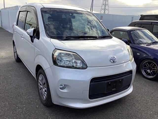 TOYOTA PORTE 2013
