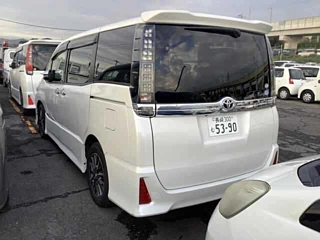 TOYOTA VOXY 2015