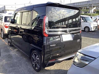 NISSAN ROOX 2021