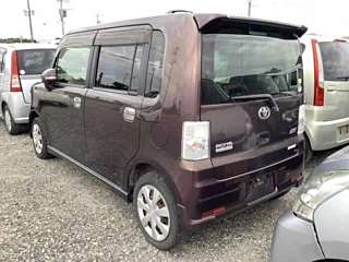 TOYOTA PIXIS SPACE 2014