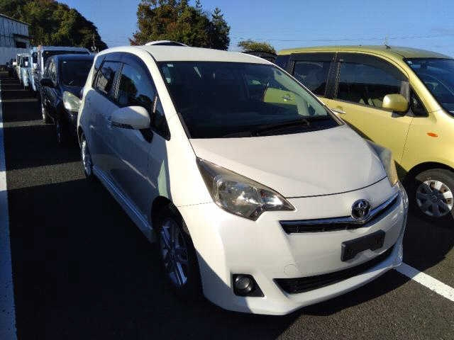 TOYOTA RACTIS 2010