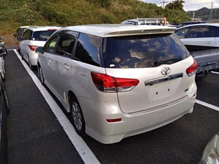 TOYOTA WISH 2010