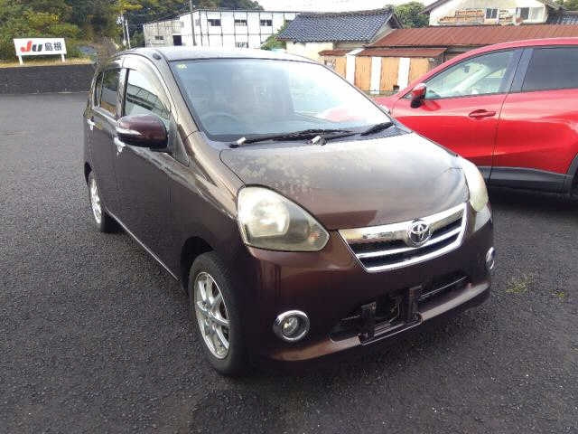 TOYOTA PIXIS EPOCH 2012