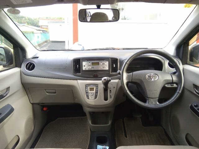 TOYOTA PIXIS EPOCH 2012