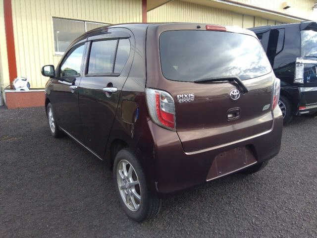 TOYOTA PIXIS EPOCH 2012