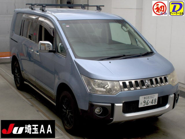 MITSUBISHI DELICA D5 2009