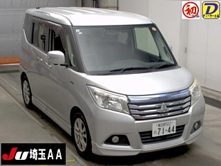 MITSUBISHI DELICA D2 2017