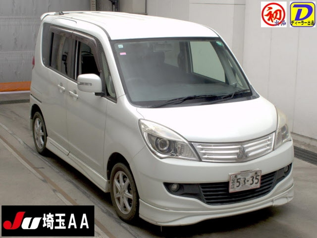 MITSUBISHI DELICA D2 2013