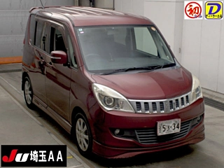 MITSUBISHI DELICA D2 2012