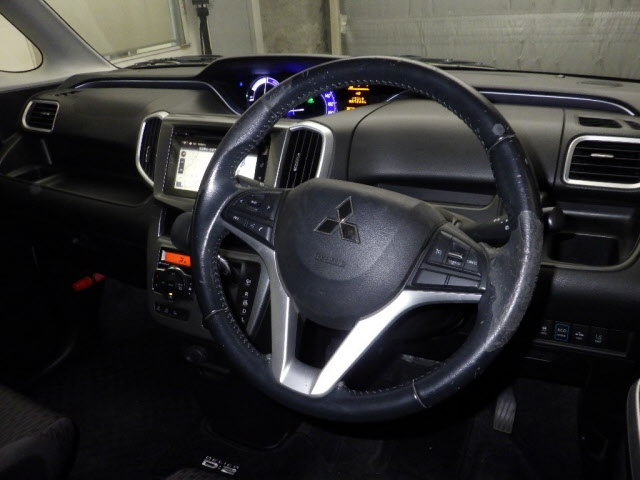 MITSUBISHI DELICA D2 2017