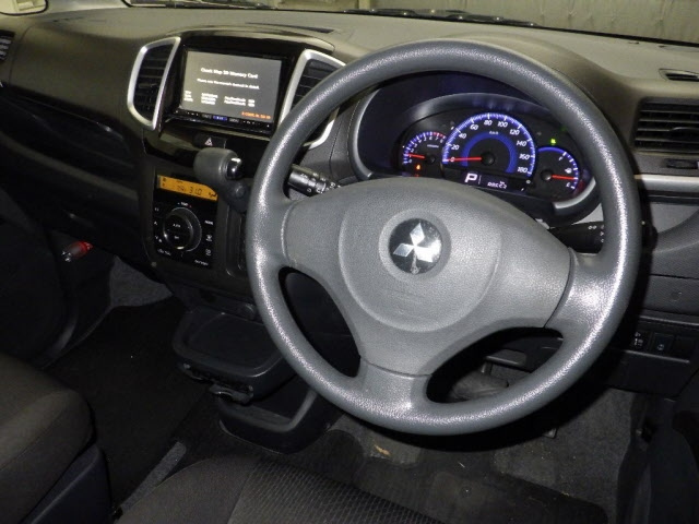 MITSUBISHI DELICA D2 2012