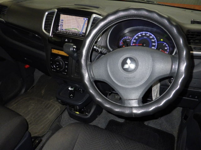 MITSUBISHI DELICA D2 2013