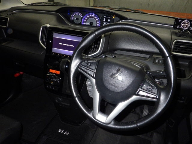 MITSUBISHI DELICA D2 2019