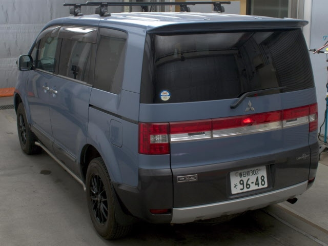 MITSUBISHI DELICA D5 2009