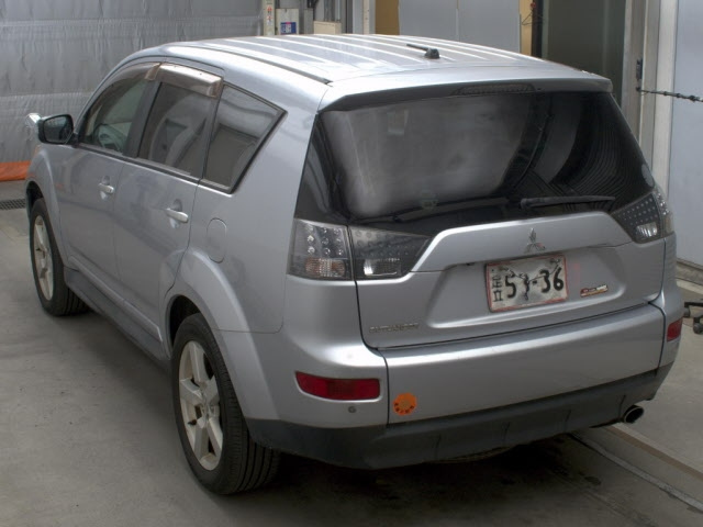 MITSUBISHI OUTLANDER 2008