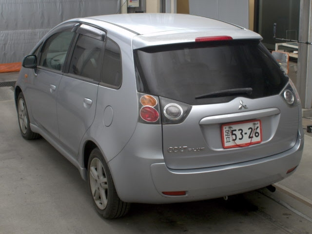MITSUBISHI COLT PLUS 2011