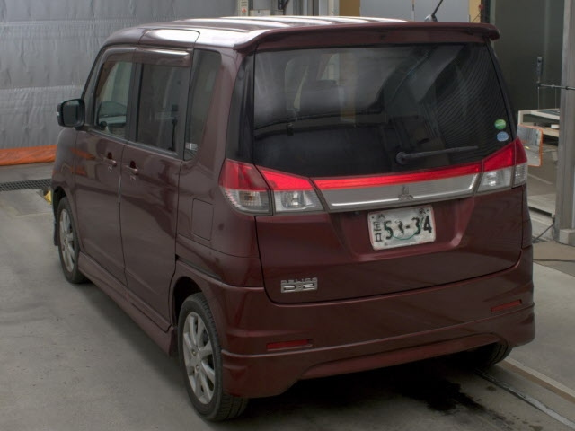 MITSUBISHI DELICA D2 2012