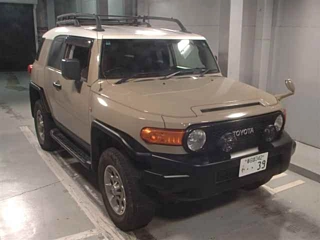 TOYOTA FJ CRUISER 2011