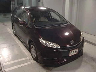 TOYOTA WISH 2013