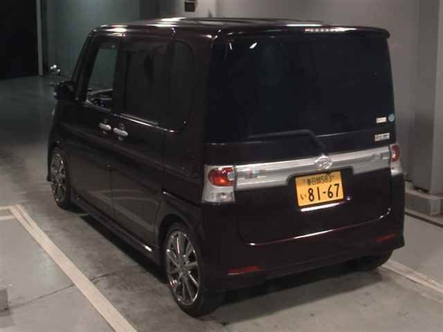 DAIHATSU TANTO 2009