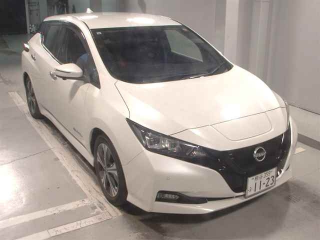 NISSAN LEAF 2021