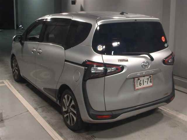TOYOTA SIENTA 2016
