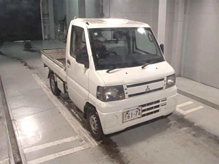 MITSUBISHI MINICAB TRUCK 2010