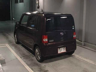 TOYOTA PIXIS SPACE 2015