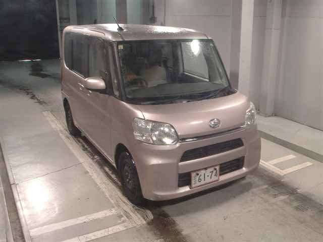DAIHATSU TANTO 2014