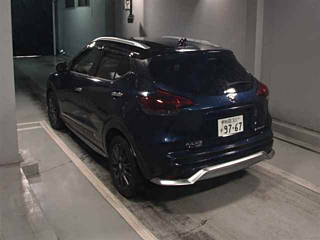 NISSAN KIX 2021