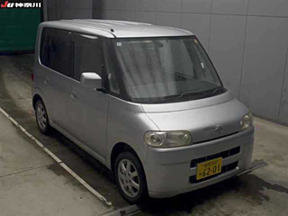 DAIHATSU TANTO 2004