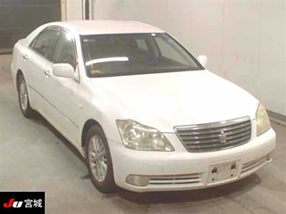 TOYOTA CROWN 2004