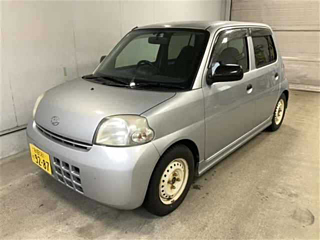 DAIHATSU ESSE 2011