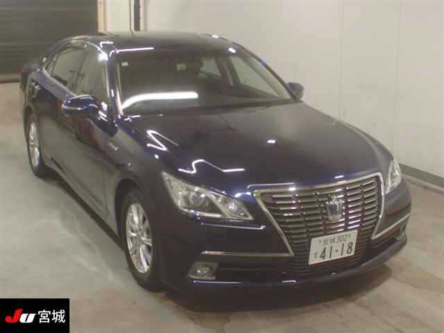 TOYOTA CROWN 2013
