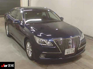 TOYOTA CROWN 2013