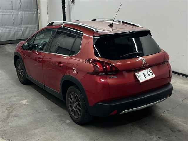 PEUGEOT 2008 2018