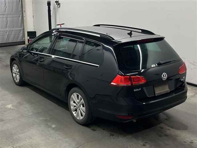 VOLKSWAGEN GOLF VARIANT 2016