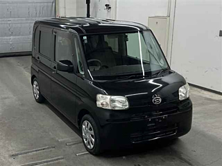DAIHATSU TANTO 2011
