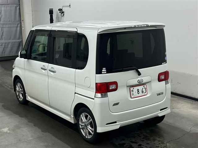 DAIHATSU TANTO 2012