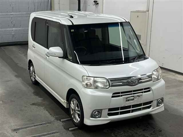 DAIHATSU TANTO 2012